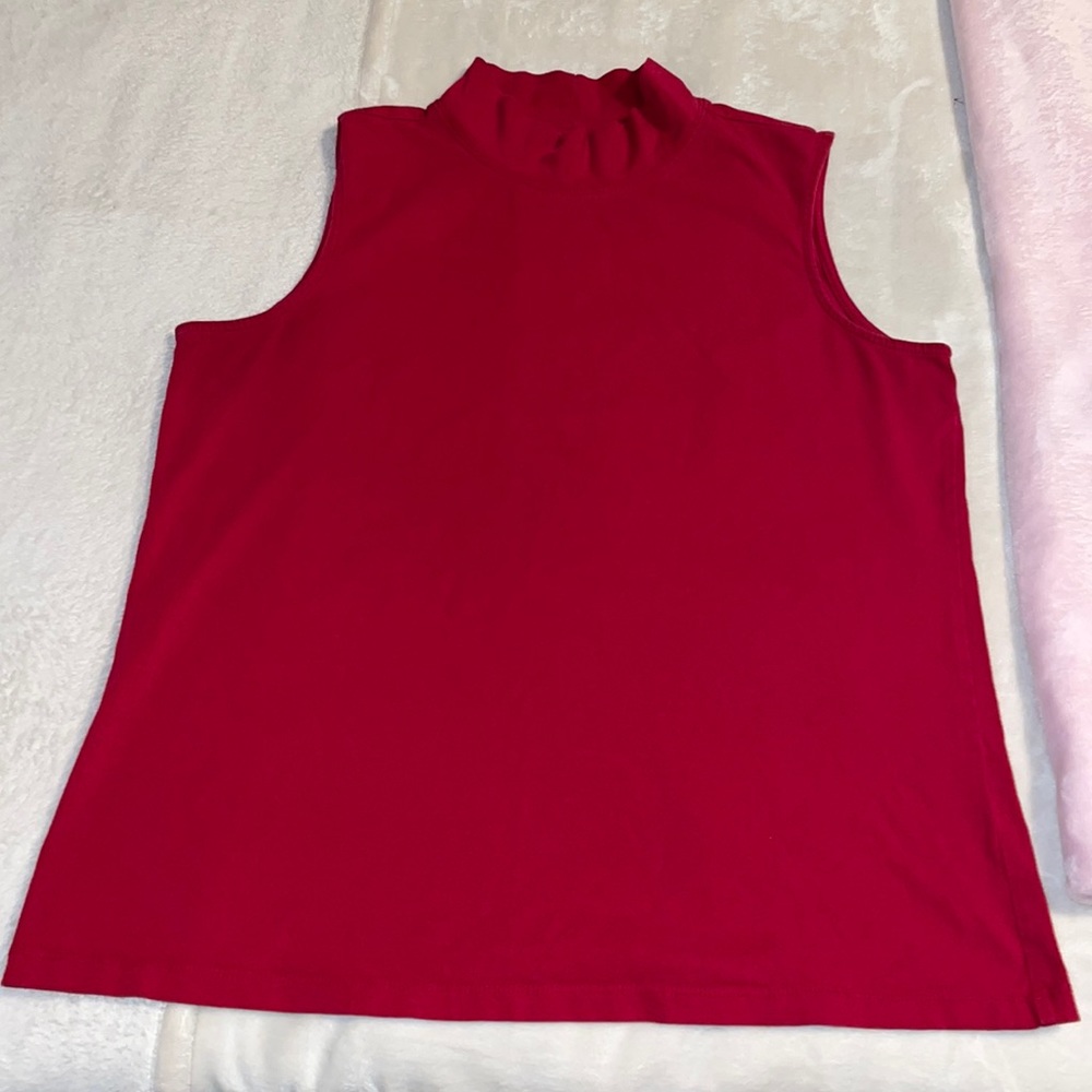 95% cotton Christopher & Banks Layer Your Look turtleneck tank top